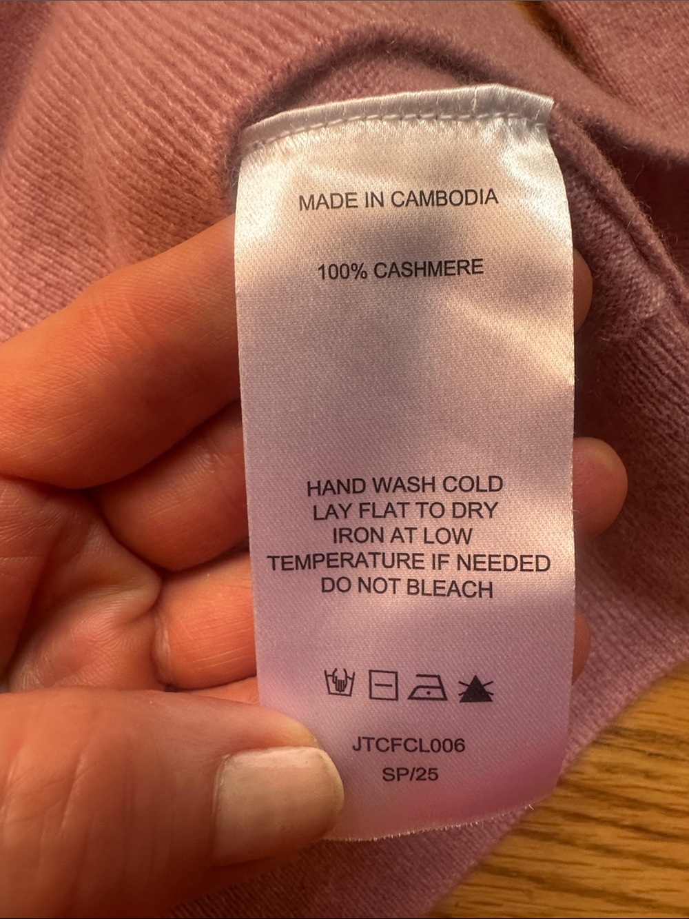 Quince 💯 Mongolian Cashmere V neck Sweater - Heathered Mauve S - Picture 3 of 4